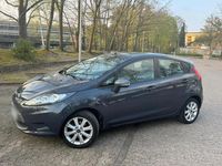 Gebraucht Ford Fiesta 70 PS (51 kW) 2011 Grau Kleinwagen