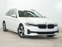 Gebraucht BMW 520 190 PS (139 kW) 2022 Mineralweiss met. Kombi