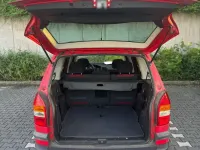 Gebraucht Opel Zafira Elegance 125 PS (91 kW) 2002 Rot Van / Kleinbus