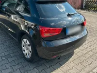 Używany Audi A1 Attraction 86 KM (63 kW) 2011 Czarny Hatchback