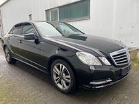 Second-hand Mercedes E200 Elegance 136 CP (100 kW) 2012 Negru Berlinǎ