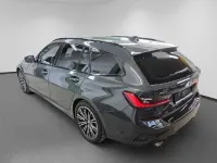 Gebraucht BMW 330e M Sport 184 PS (135 kW) 2021 Grau (metallic) Kombi