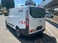 Gebraucht Ford Transit Custom 105 PS (77 kW) 2016 Weiß Van / Kleinbus
