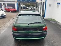 Second-hand Opel Astra 71 CP (52 kW) 1995 Verde Berlinǎ