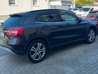 Usata Mercedes 220 177 CV (130 kW) 2017 Marrone SUV