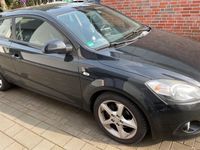 gebraucht Kia Ceed 1,6 l Schaltwagen