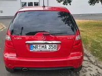 Gebraucht Mercedes A180 109 PS (80 kW) 2012 Rot Kleinwagen