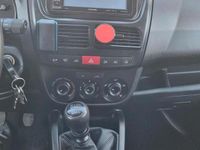 Gebraucht Opel Combo 101 PS (74 kW) 2015 Silber Van / Kleinbus