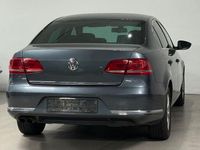 Gebraucht VW Passat Comfortline 177 PS (130 kW) 2013 Grau Limousine