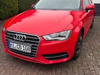Gebraucht Audi A3 Attraction 110 PS (80 kW) 2015 Rot Limousine