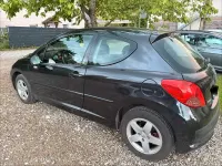 Gebraucht Peugeot 207 92 PS (67 kW) 2008 Schwarz Coupé