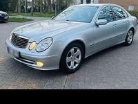 Gebraucht Mercedes E200 Avantgarde 163 PS (119 kW) 2004 Silber Limousine