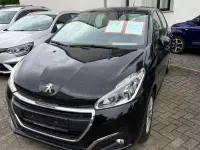 Gebraucht Peugeot 208 82 PS (60 kW) 2018 Schwarz Kleinwagen