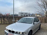 Gebraucht BMW 525 M Sport 192 PS (141 kW) 2001 Silber Limousine