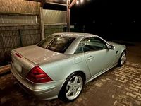 Gebraucht Mercedes SLK230 197 PS (144 kW) 2001 Silber Cabrio