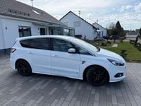 Gebraucht Ford S-MAX Titanium 179 PS (131 kW) 2017 Weiß Van / Kleinbus