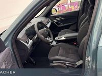 Neu BMW X1 204 PS (150 kW) 2026 Cape york grün metallic SUV