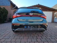 Gebraucht Hyundai i20 Trend 101 PS (74 kW) 2024 Grün Kleinwagen