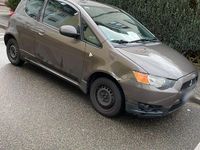 Begagnad Mitsubishi Colt 95 HK (69 kW) 2012 Brun Halvkombi