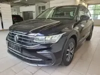 Gebraucht VW Tiguan Life 150 PS (110 kW) 2023 Schwarz SUV