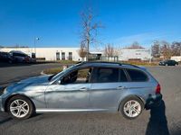 Gebraucht BMW 318 143 PS (105 kW) 2009 Blau Kombi