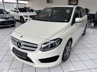 Gebraucht Mercedes B200 AMG line 156 PS (114 kW) 2017 Weiß Van / Kleinbus