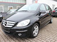 Gebraucht Mercedes B180 116 PS (85 kW) 2009 Schwarz Van / Kleinbus