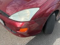 Gebraucht Ford Focus 116 PS (85 kW) 1999 Rot Limousine