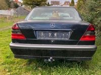 Second-hand Mercedes C180 Classic 122 CP (89 kW) 1998 Negru Berlinǎ