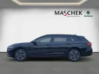 Neu Skoda Superb Selection 150 PS (110 kW) 2026 Schwarz Kombi