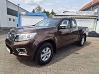 Gebraucht Nissan Navara Acenta 163 PS (119 kW) 2016 Braun Pickup