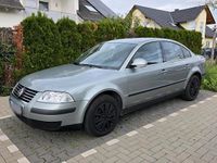 Usata VW Passat 101 CV (74 kW) 2004 Andere farben Berlina