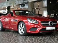 Gebraucht Mercedes SLC200 184 PS (135 kW) 2017 Designo rot metalliclackierun Cabrio