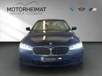 Gebraucht BMW 530e Sport Line 292 PS (214 kW) 2022 Phytonicblau Limousine