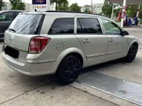 Gebraucht Opel Astra Edition 105 PS (77 kW) 2005 Silber Kombi