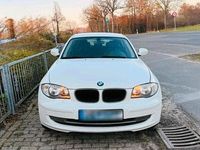 Gebraucht BMW 116 122 PS (89 kW) 2010 Weiß Kleinwagen
