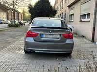 gebraucht BMW 318 D LCI