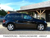 Gebraucht Mercedes ML320 224 PS (164 kW) 2011 Schwarz SUV