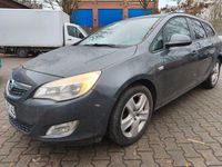 Gebraucht Opel Astra Design Edition 125 PS (91 kW) 2011 Grau Kombi