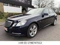 Gebraucht Mercedes E220 170 PS (125 kW) 2012 Blau Limousine