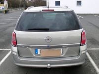 Gebraucht Opel Astra 116 PS (85 kW) 2009 Beige metallic Kombi