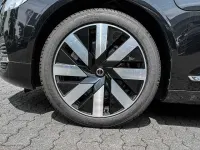 Gebraucht Volvo V90 Core 398 PS (292 kW) 2025 Onyx black / metallic Kombi