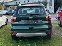 Gebraucht Ford Kuga Business Edition 150 PS (110 kW) 2017 Grün SUV