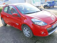 Gebraucht Renault Clio II Dynamique 101 PS (74 kW) 2009 Rot Limousine