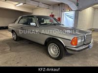 Gebraucht Mercedes 280 185 PS (136 kW) 1978 Silber Coupé