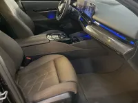 Gebraucht BMW 520 M Sport 190 PS (139 kW) 2025 Schwarz Kombi