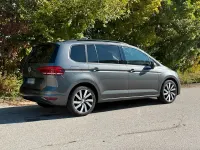 Gebraucht VW Touran R-line 116 PS (85 kW) 2019 Grau Van / Kleinbus