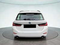 Gebraucht BMW 318 156 PS (114 kW) 2024 Weiß Kombi