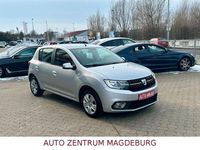 Gebraucht Dacia Sandero Lauréate 73 PS (53 kW) 2017 Silber Kleinwagen