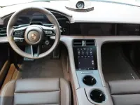 Neu Porsche Taycan 319 kW (435 PS) 2026 Kreide (weiss) Limousine